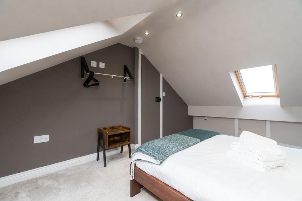 Homely and Modern Maisonette in Vibrant Bristol