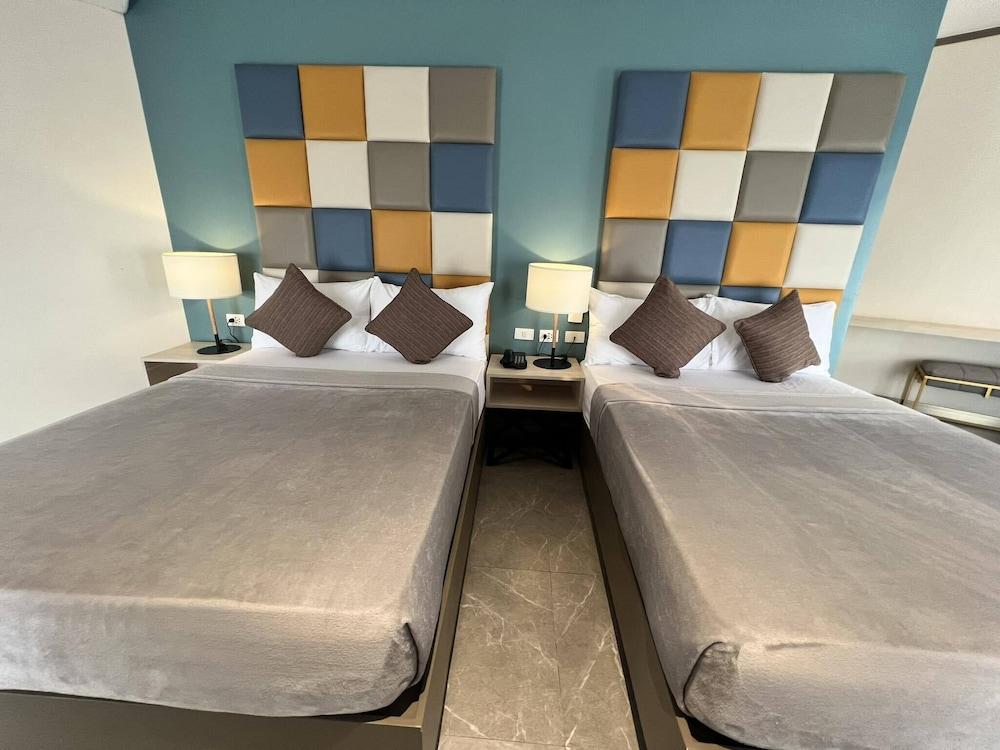 Yes Hotel Imus Cavite