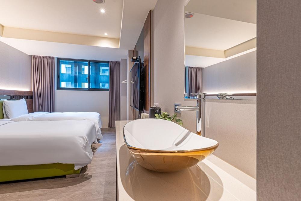 CHECK inn Taichung Qinghai