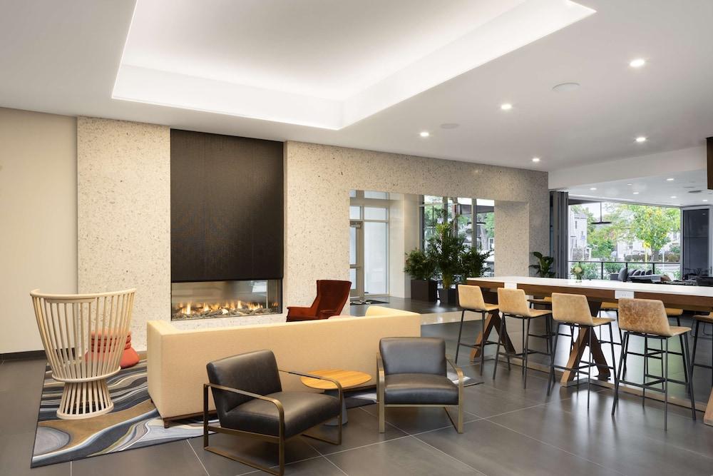 Hampton Inn & Suites Rochester Downtown