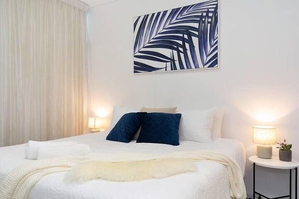 Exec Family Suite w River Views