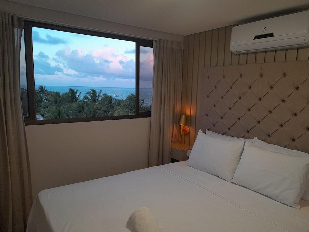 Amaranth Beach Class