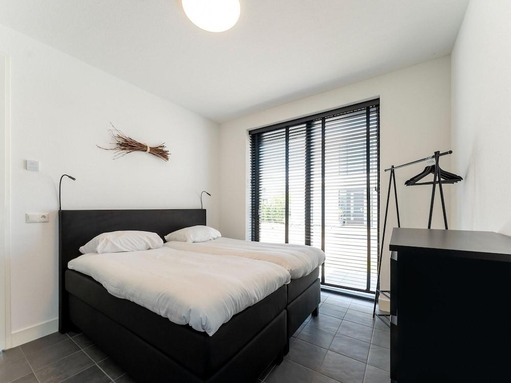 Attractive Villa in Zeewolde With Garden