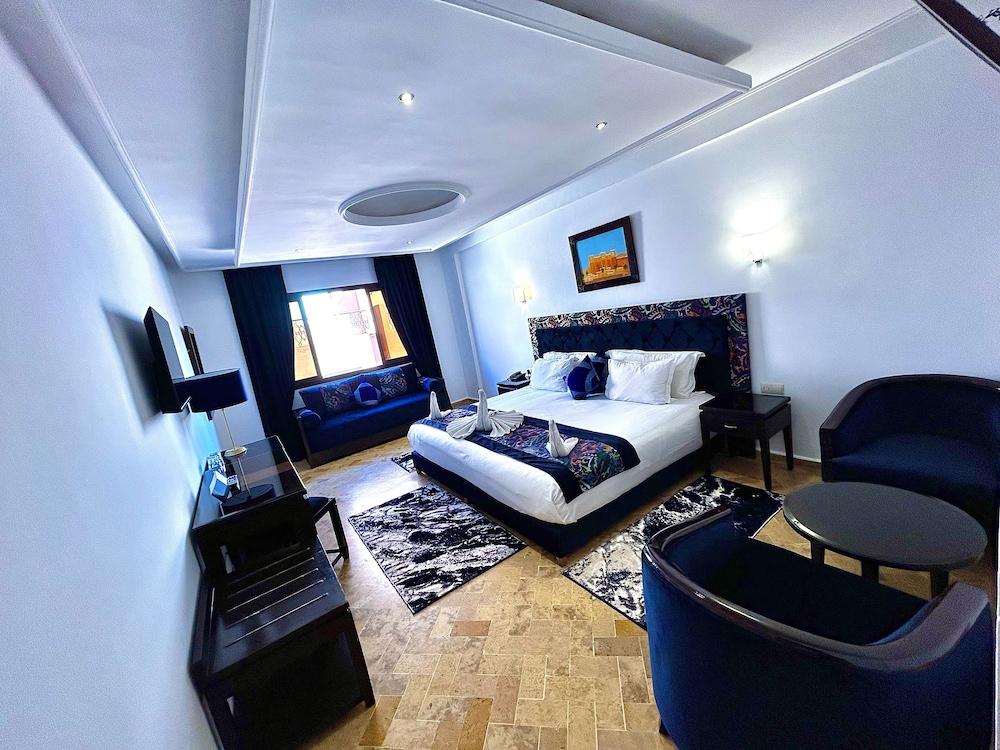 Hôtel Les Trois Palmiers