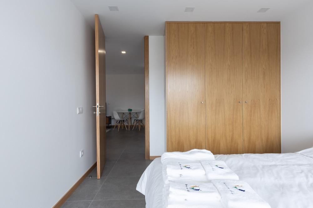 Abraços dos Avós - Casas de Aldeia