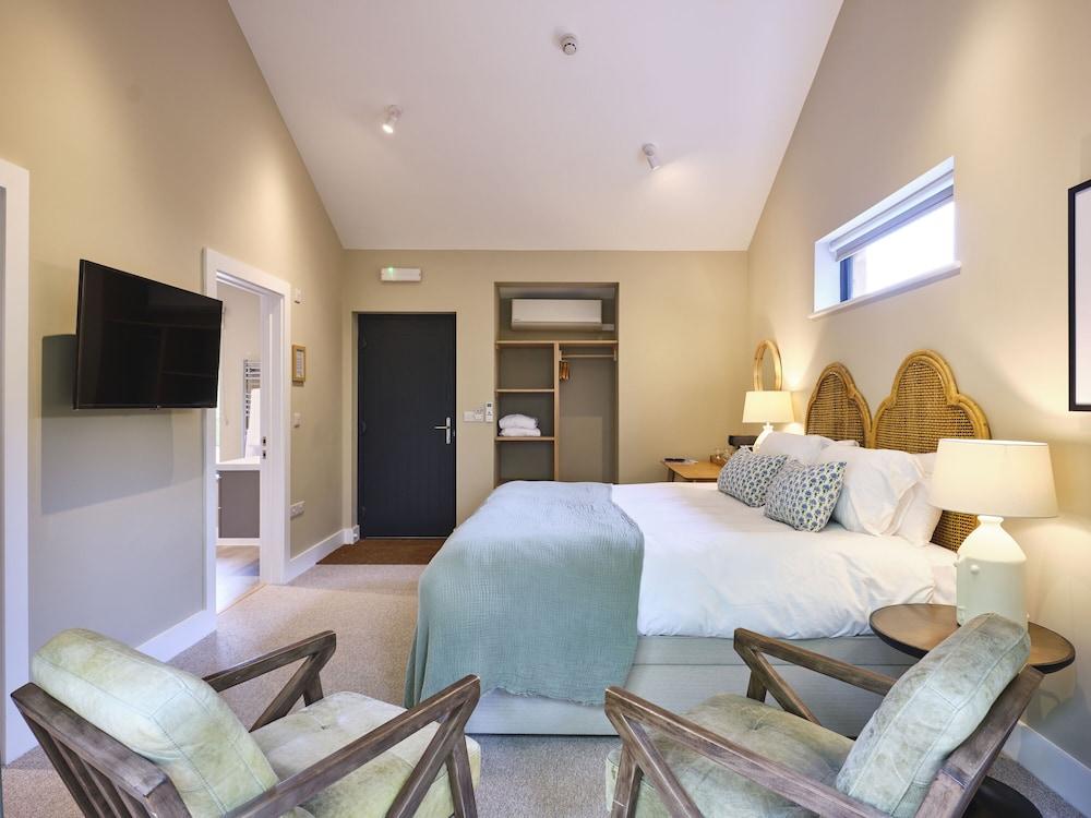 The Weeping Willow Lodges