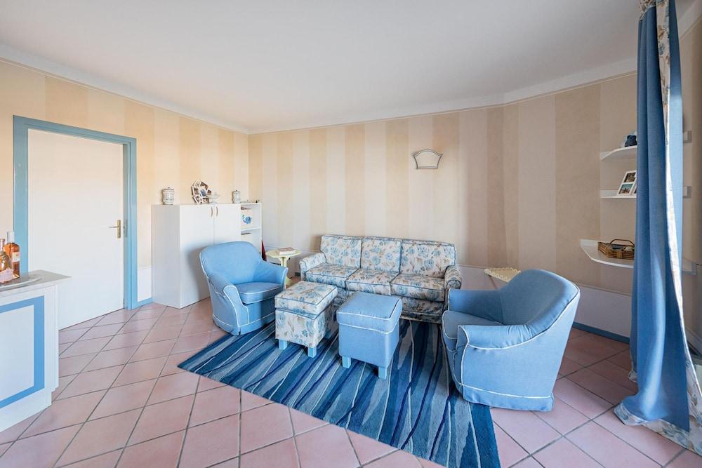 San Sivino 142 con Piscina by Wonderful Italy