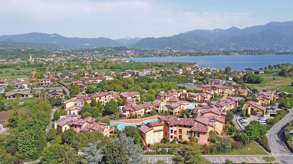 Borgo del Torchio A14 con Piscina by Wonderful Italy