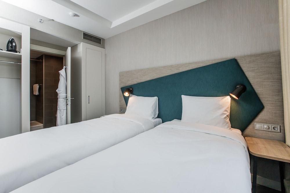 Adagio Kyiv Beresteiska