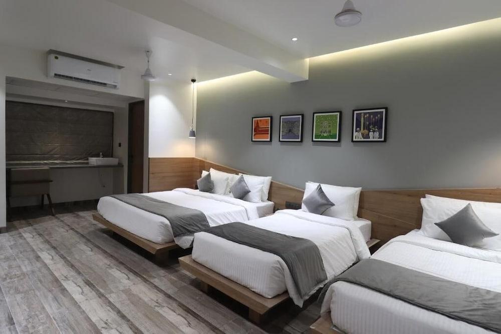 Hotel Chitra Executive