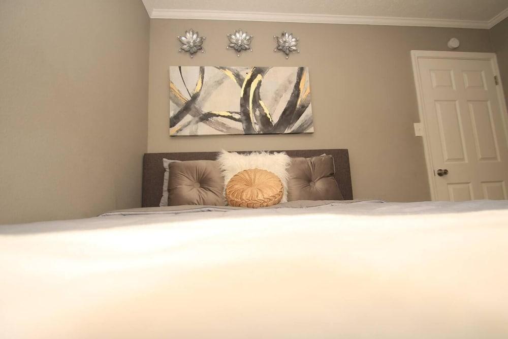 Home Sweet Home Bungalow