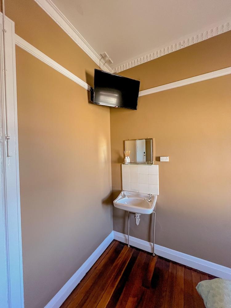 Commercial Hotel Bega