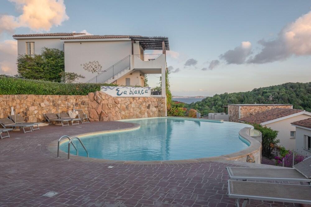 Ea Bianca Trilo 2Km From The Beach