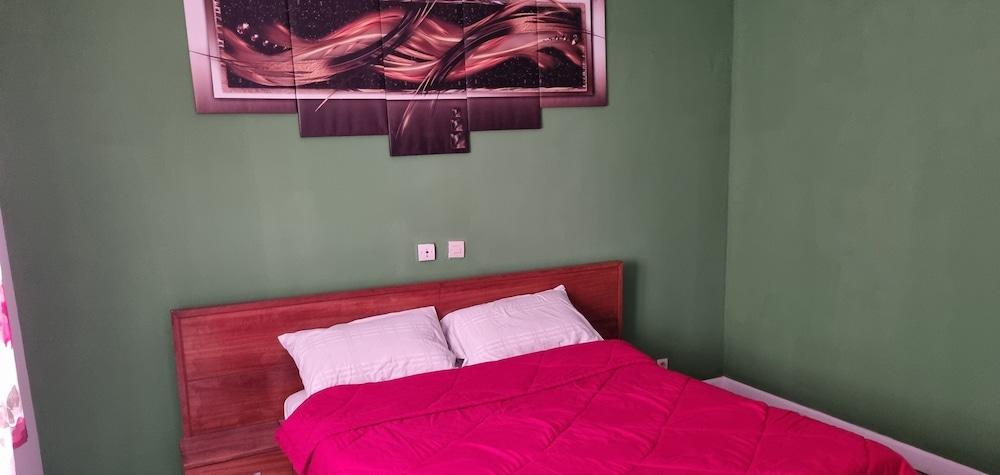 Beautiful Villa With Swimming Pool in Assinie