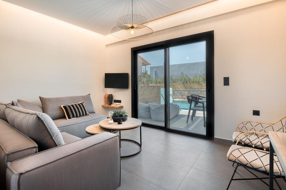 Sezian Boutique Homes & Villas