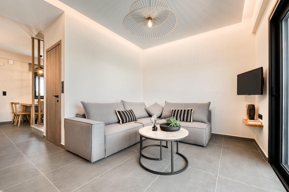 Sezian Boutique Homes & Villas