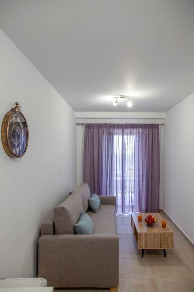 Agios Petros Apartments 2