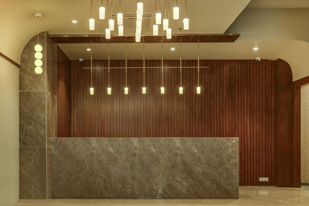 Sunday Hotel Vadodara