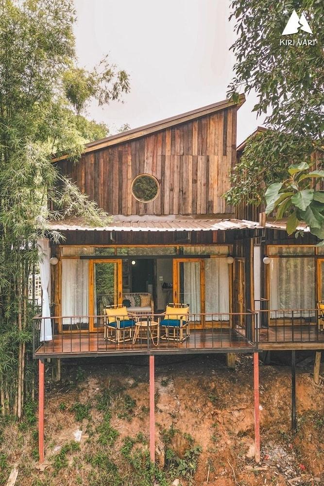 Kiri Vari Boutique Resort