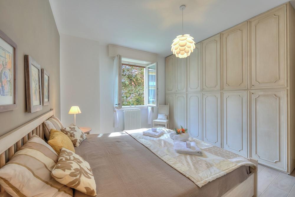 Elena Apart-balcony & Parking Private