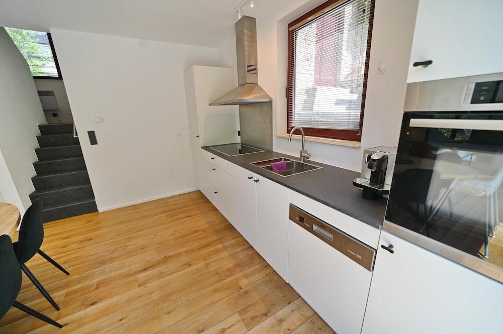 Villa in Durbuy With Jacuzzi & Golf Access