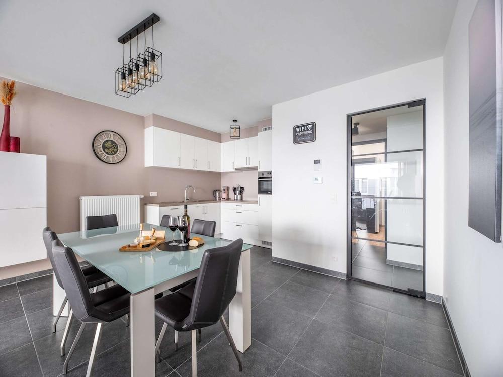 Cosy Apartment in Oostende With Private Terrace