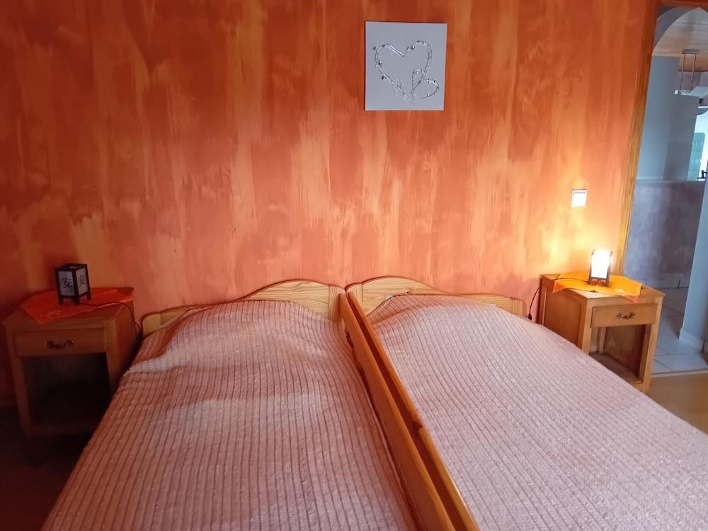 Sweet Home in Chiny With Garden