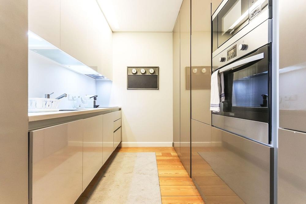 Modern Chiado by Homing