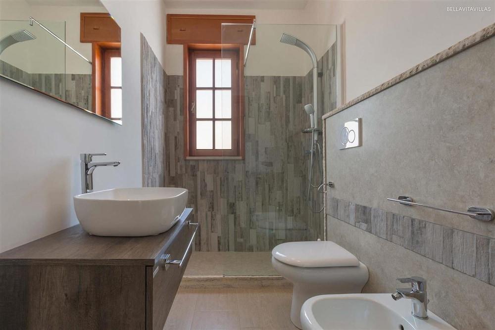 2416 B B Joy Home - Camera 3