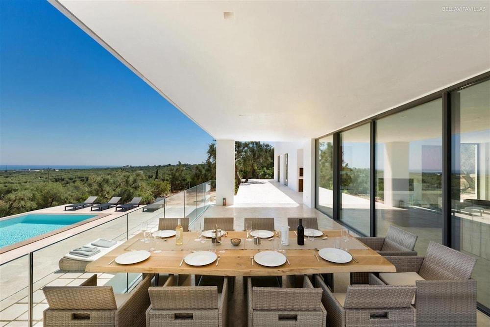 1667 Villa La Linda in Carovigno