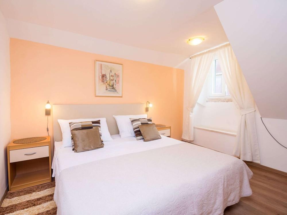 Apartment Neve - Two Bedroom Apartment