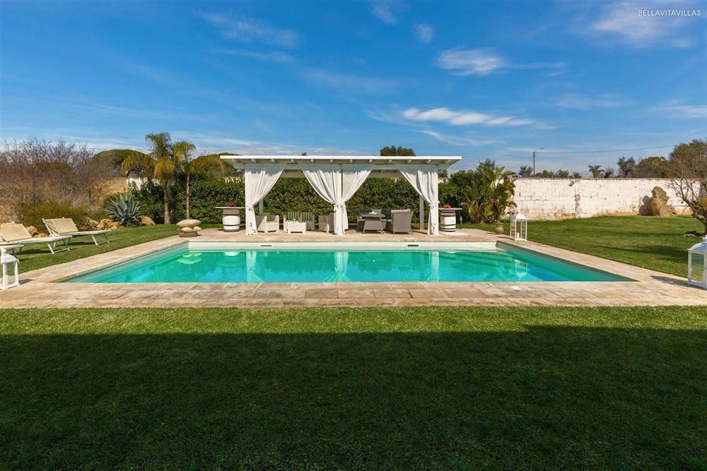 2248 Villa Padangi in Gallipoli