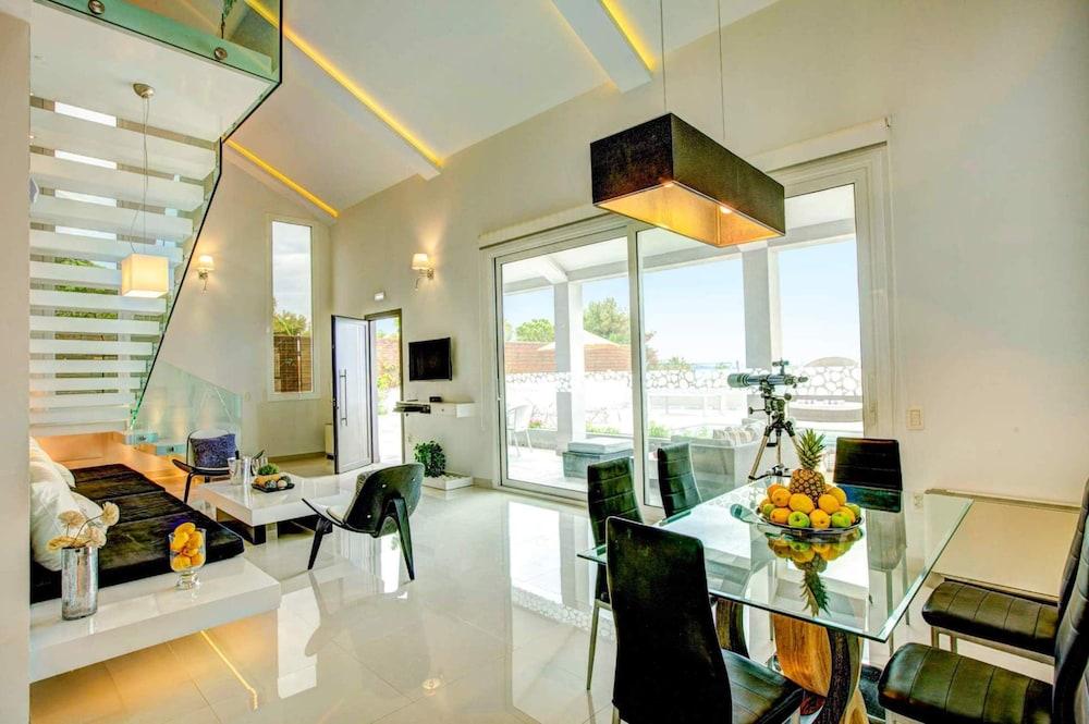 Luxury Villa Cavo Mare Thalassa