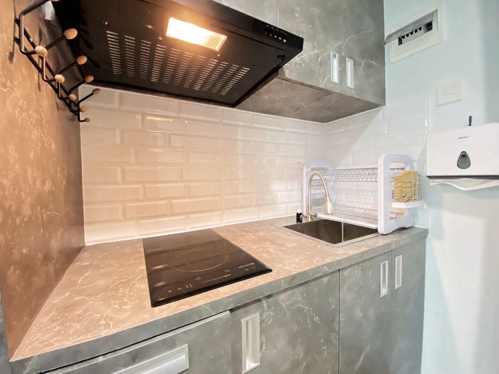 Cozy Studio Room At 12Th Floor Taman Melati Jatinangor Apartment