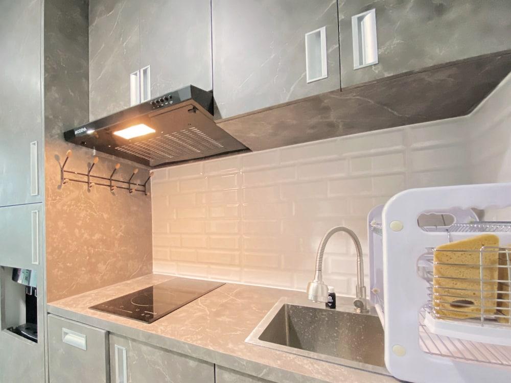 Cozy Studio Room At 12Th Floor Taman Melati Jatinangor Apartment