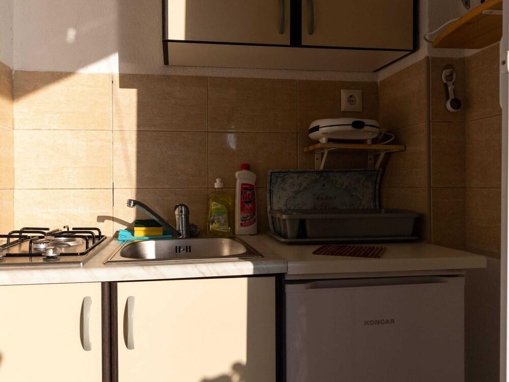 Apartments Belenum - Comfort Double Room With Balcony and Sea View