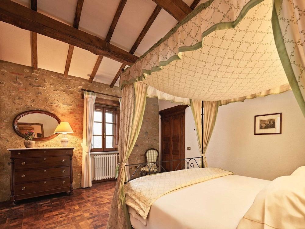 Charming House in Umbria With Pool