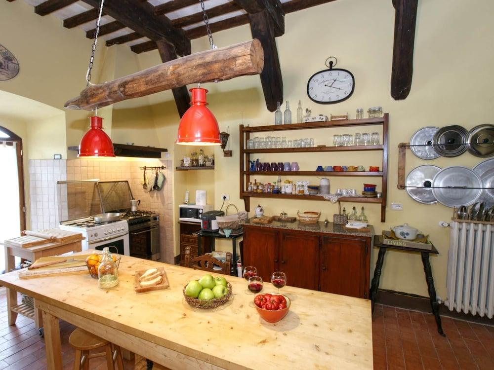 Belvilla by OYO Villa Graffi