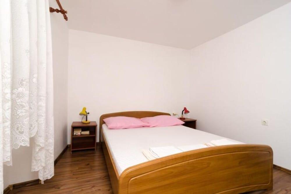 Apartment La Marina - Triplex Three Bedroom Apartment