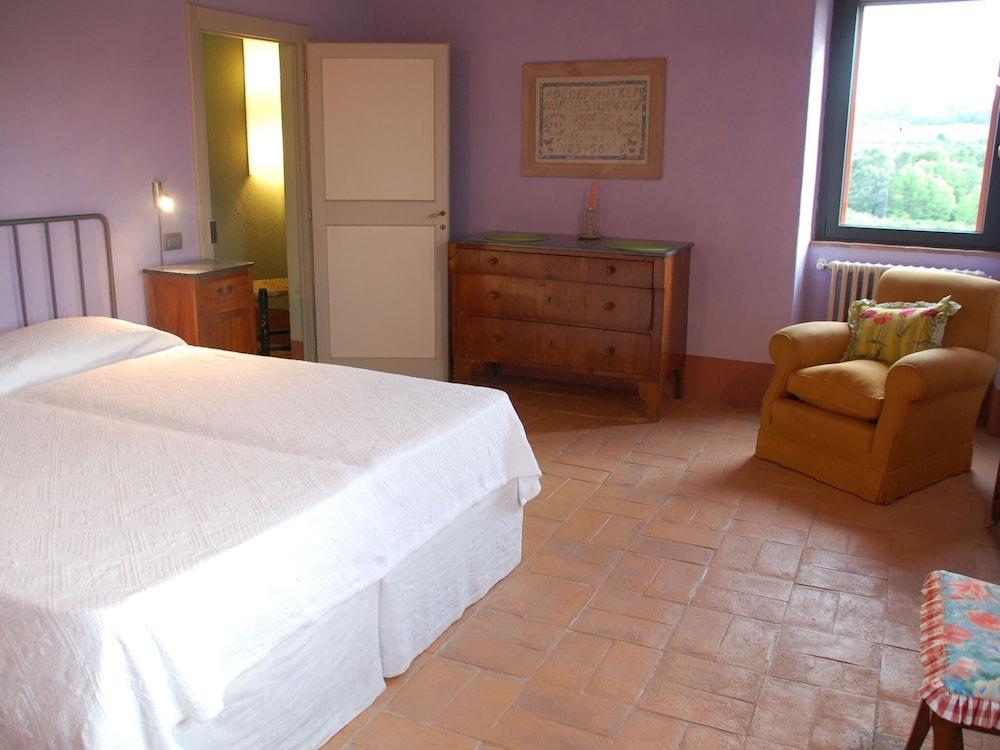 Relaxing Retreat in Orte With Pool