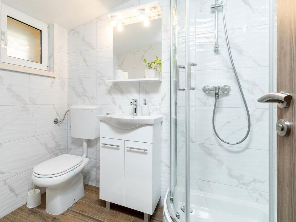 Fancy Apartments Dream - Standard One Bedroom Apartment With Balcony and Sea View