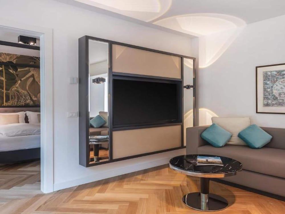 Belvilla by OYO Palm Loggia