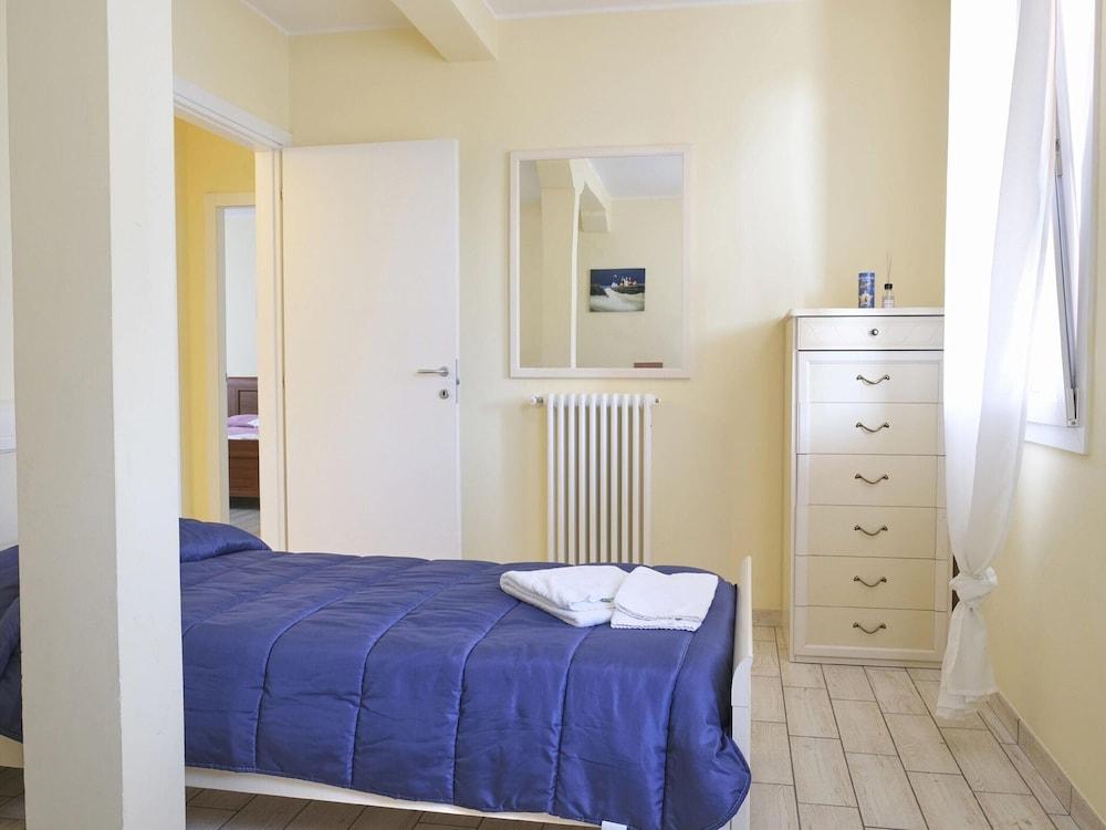 Lagoonside Elegance With Sauna