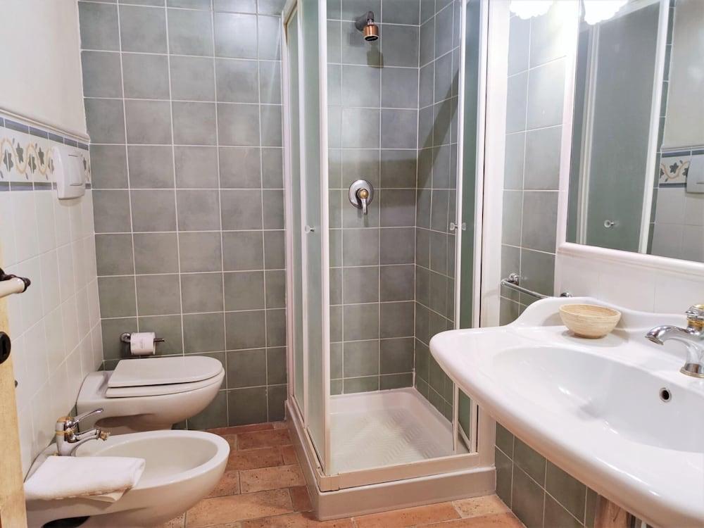 Holiday Home in Gambassi Terme With Pools