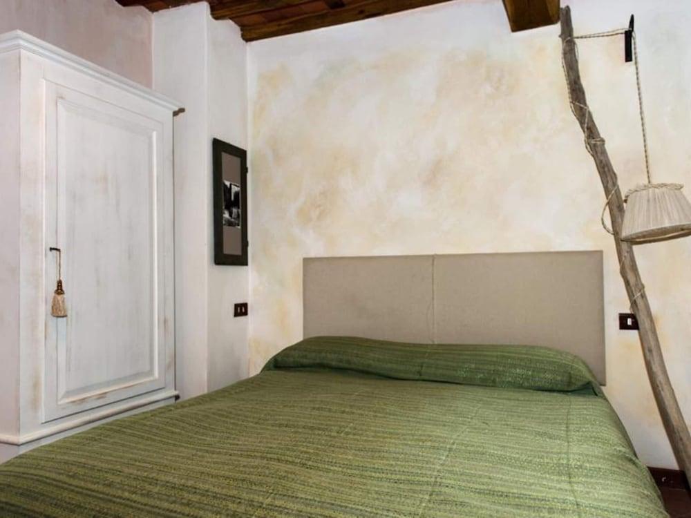 Charming Mill by Pescia River w/ Garden