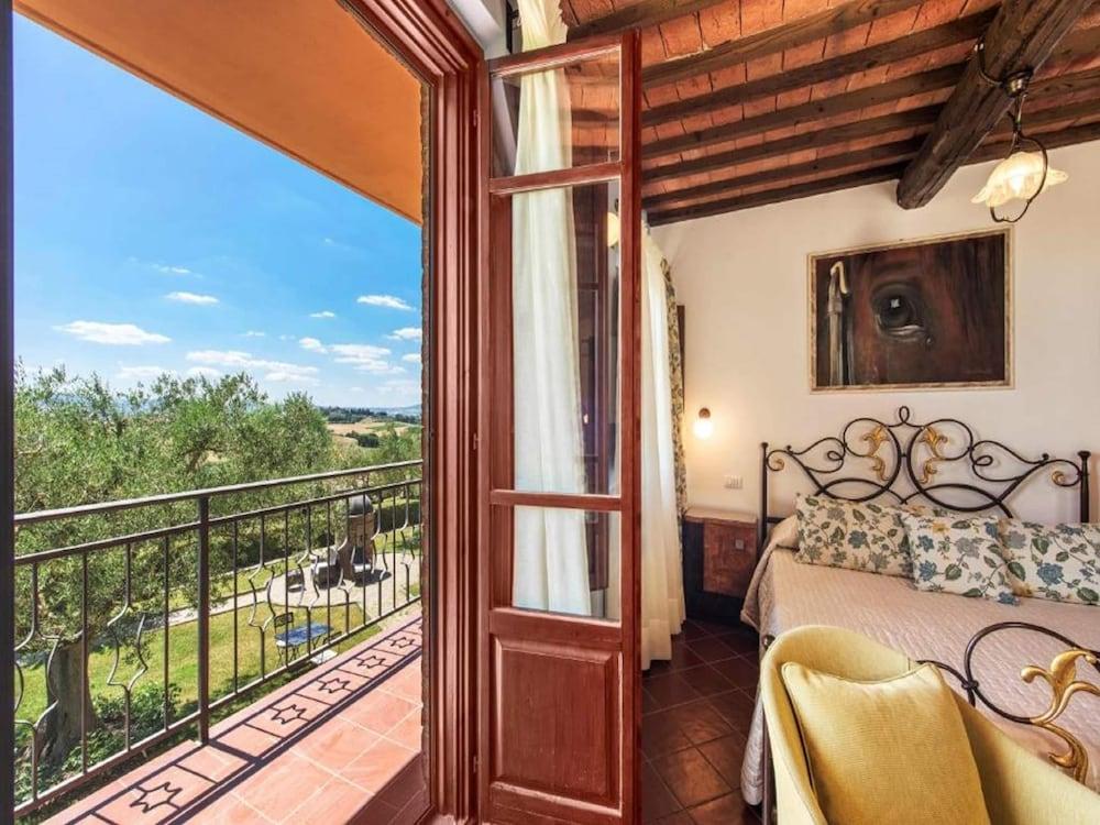 Elegant Tuscan Mansion