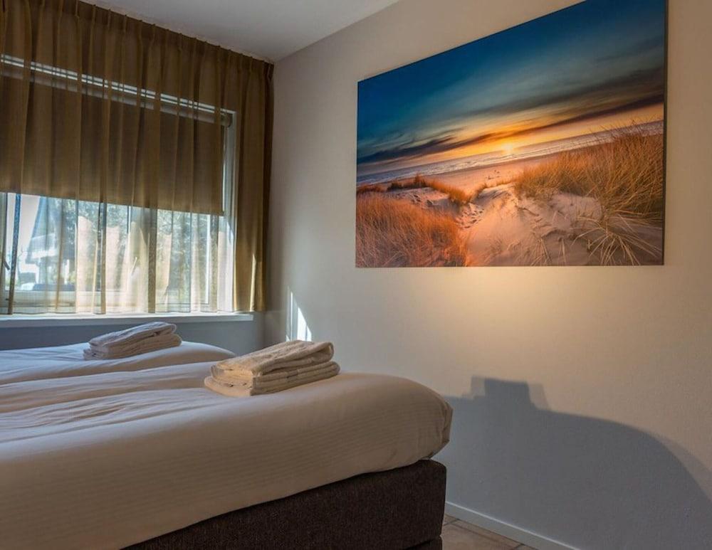 Island Getaway w/ Spa Bath