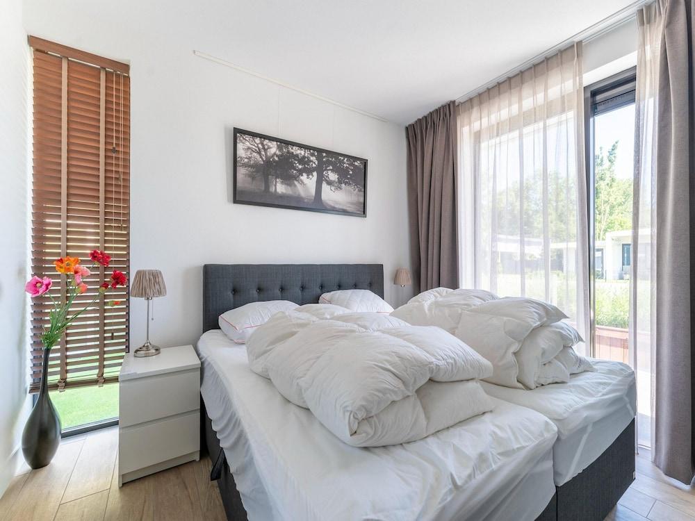 Holiday Home in Harderwijk With Private Jacuzzi