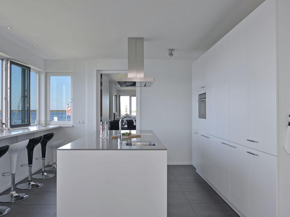 Modern Escape by the Marina