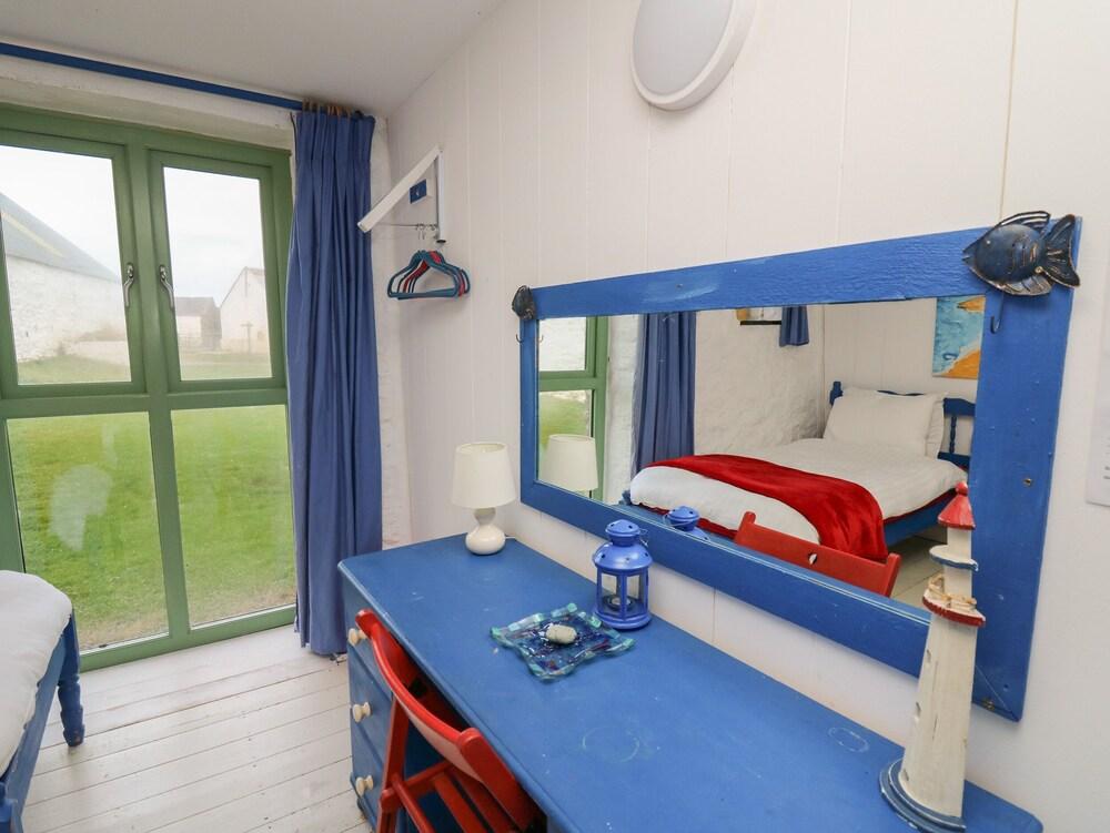 Lower Treginnis Farm